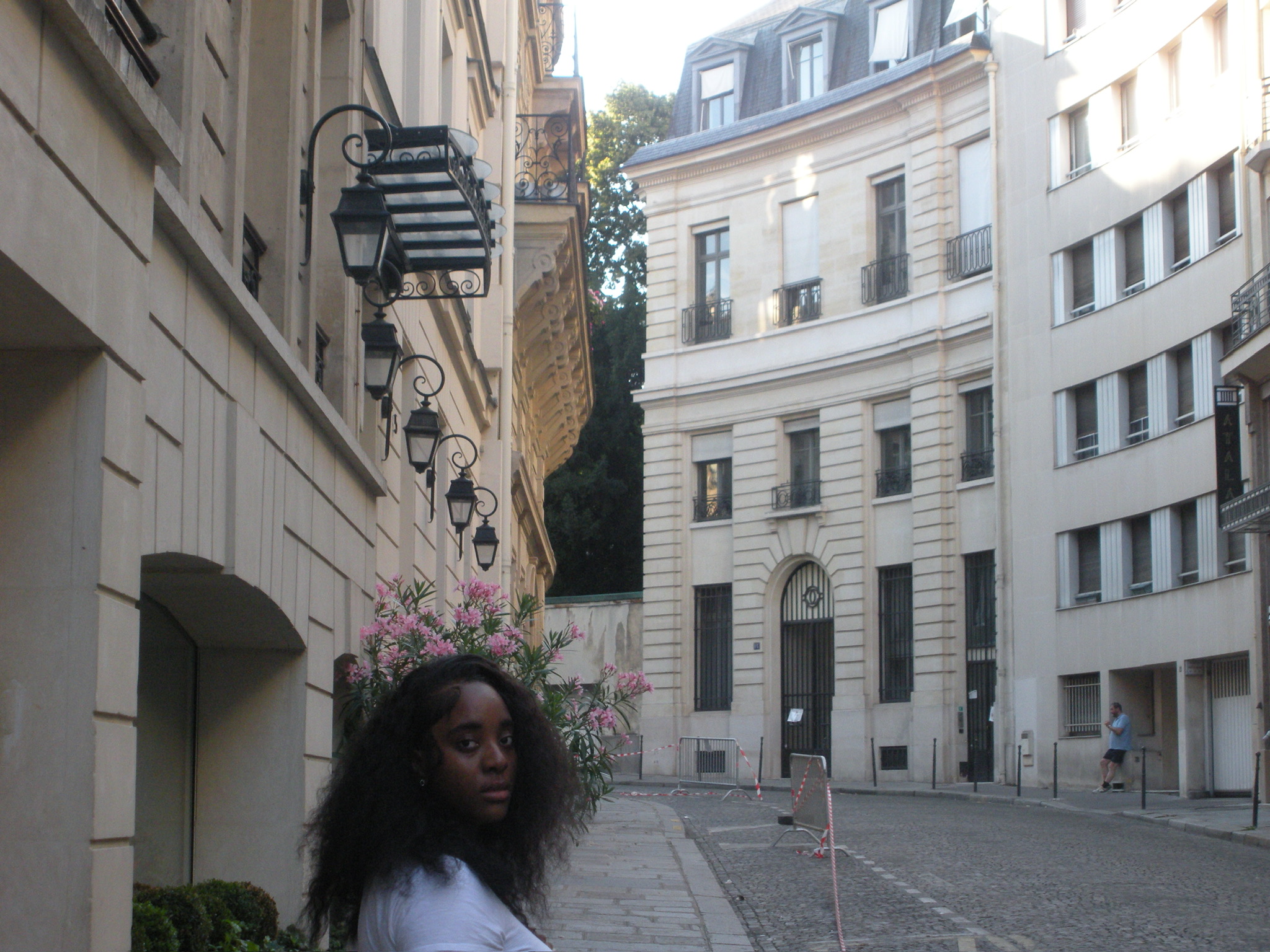 PARIS people SUMMER 25 photo